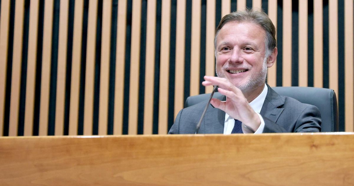 Njonjo: Iz medija sam saznao da je Grmoja dobio materijal o kandidatkinji za Vrhovni sud