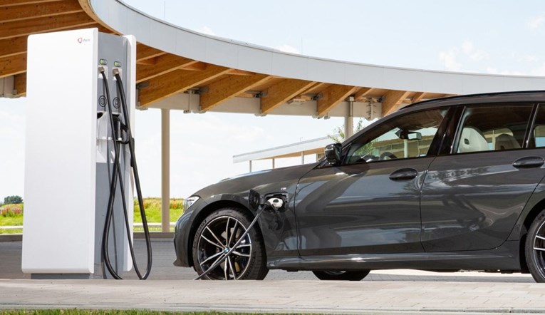 Preokret na tržištu: Prodaja plug-in hibrida nadmašila dizelaše 