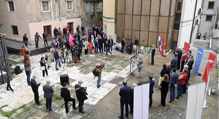 HDZ objavio fotke SDP-ovog skupa u Rijeci: "Peđa G. očito ništa nije naučio"