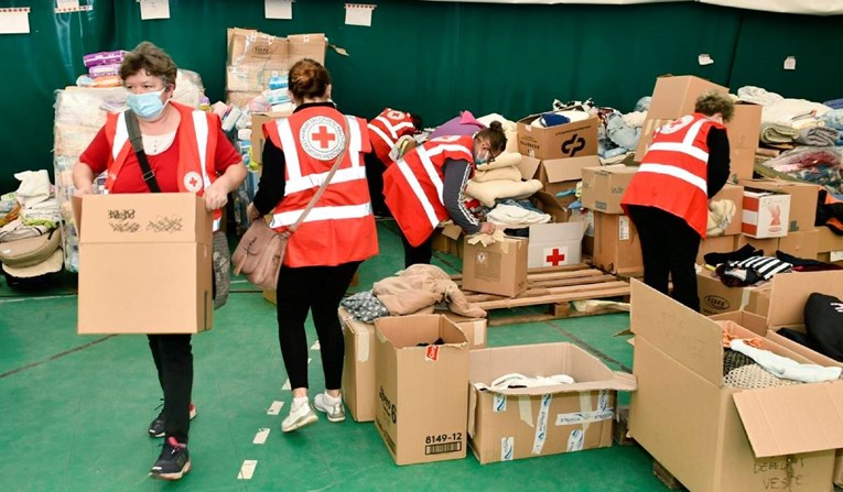 Hrvatski Crveni križ na svoj dan sanira posljedice potresa i pomaže izbjeglicama