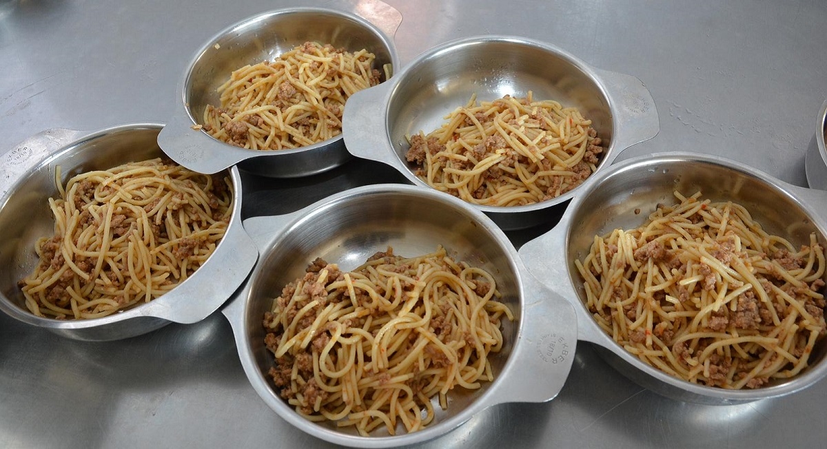 Škole se suočavaju s nedostatkom kuhara, ne žele raditi za 700 eura