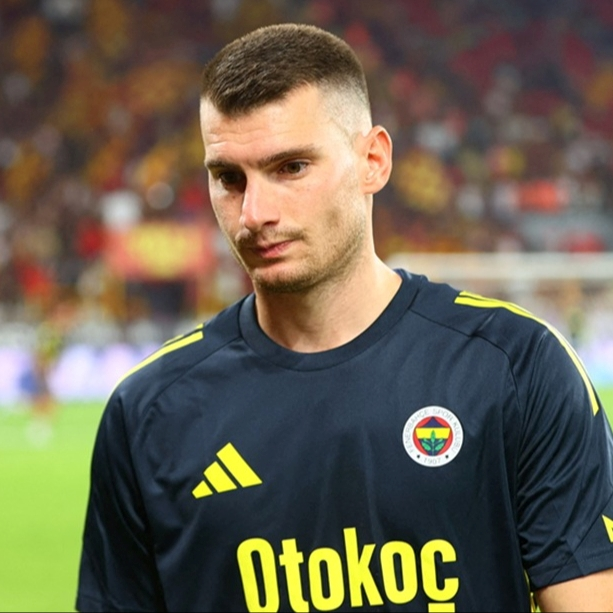 Turski novinar: Fenerbahče je zatražio od Livakovića da si pronađe novi klub