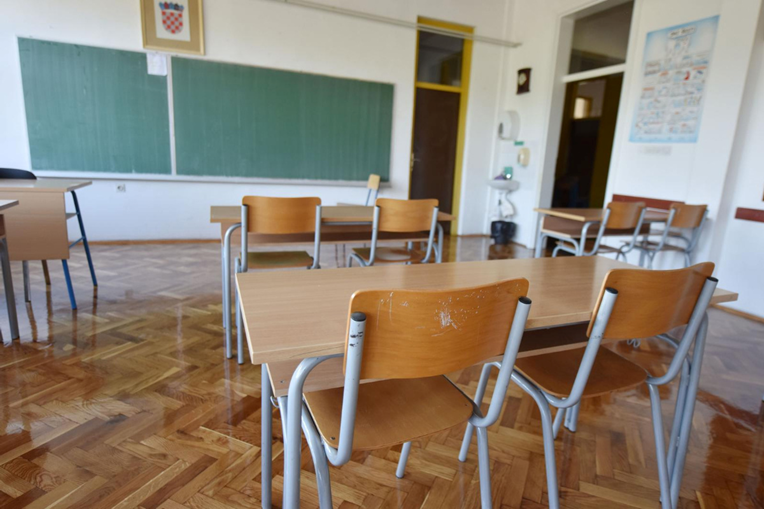 Udruge ravnatelja škola: Trebaju li roditelji osim dijagnoze određivati i terapiju?