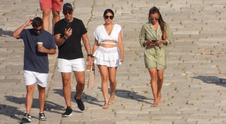 Supruga Michaela Jordana privukla pažnju na Hvaru tijekom šetnje s prijateljima