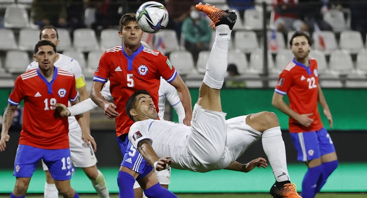 VIDEO Suarez škaricama srušio Messija i ispunio svoje proročanstvo
