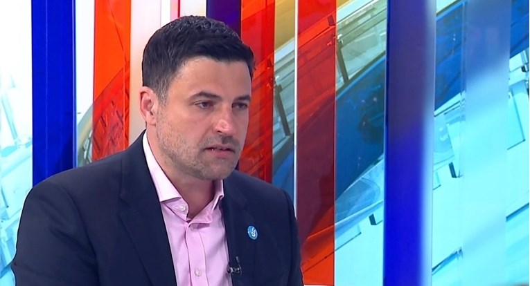 Bernardić: Zaposlenici Hipodroma su me praktički jecavim glasom pitali što da rade