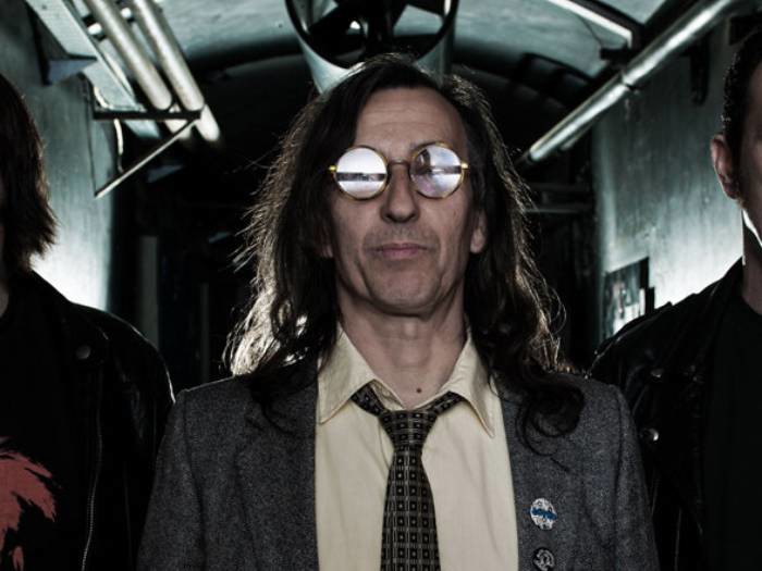 U Puli napadnut frontmen KUD Idijota: "Mlatili su mene i ženu, bilo ih je pet ili šest"