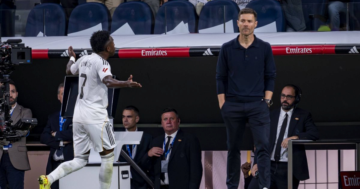 VIDEO Zvijezde Reala ignoriraju Xabija. Navijači: Khabib je u pravu, razmažena djeca