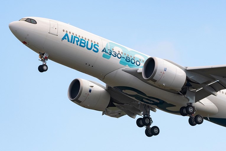 Airbus će ukinuti minimalno 15 tisuća radnih mjesta