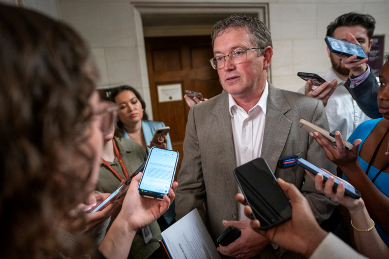 Republikanac: Danci, recite Trumpu da su Epsteinovi dosjei na Grenlandu