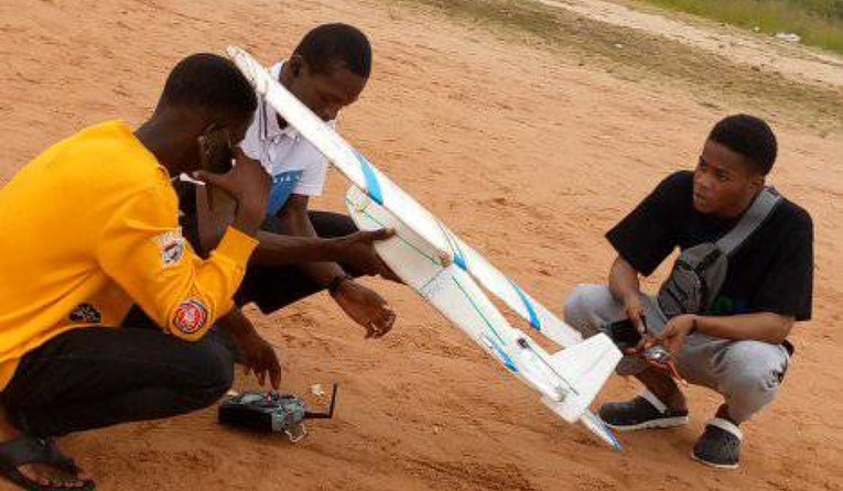 VIDEO Mladi Nigerijac izradio dron od otpada, tehnološka tvrtka mu ponudila staž