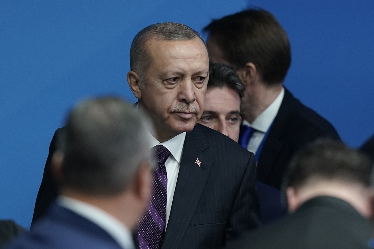 Turska preuzela kontrolu nad vodećim mobilnim operaterom u zemlji