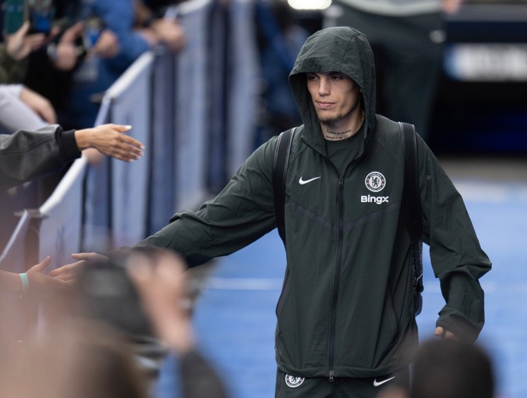 Zvijezda Premier lige pod žestokim kritikama. "Dobro je što ga je United prodao"