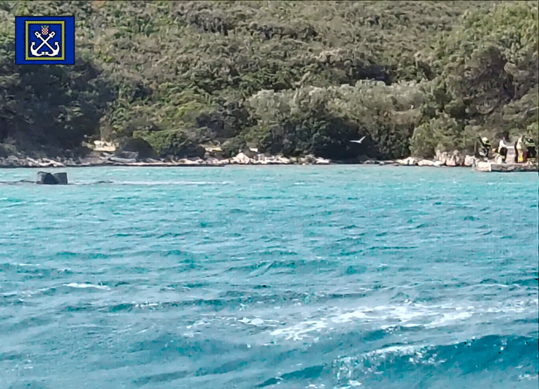 Kod Pašmana planula i potonula brodica. U spremniku ostalo 150 litara dizela