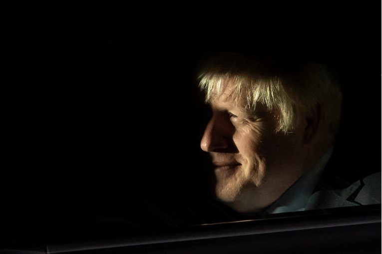 Boris Johnson: Ostat ću premijer i izvest ću Britaniju iz EU-a