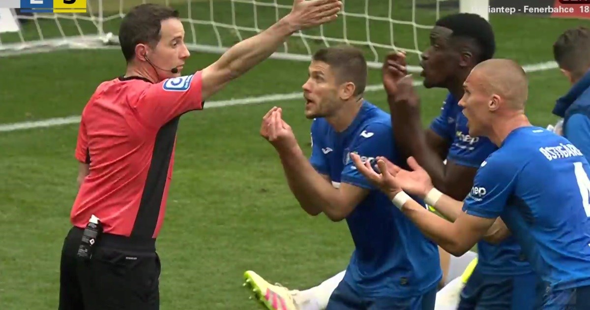 Pogledajte kontroverzni gol za pobjedu Kovačevog Dortmunda. Kramarić urlao na suca