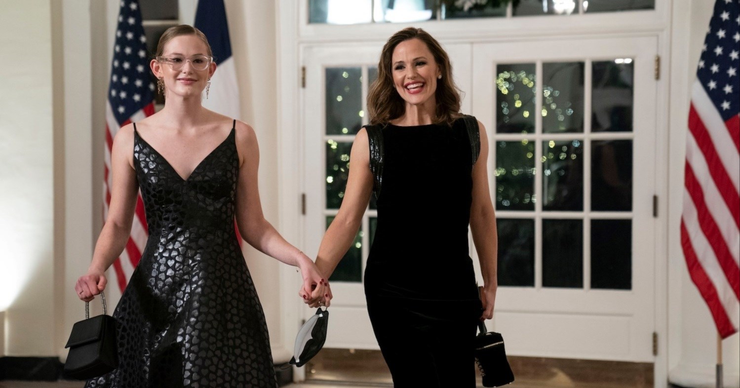 Kći Bena Afflecka kritizirala bogataše, sad vozi BMW-a i nosi skupe torbice