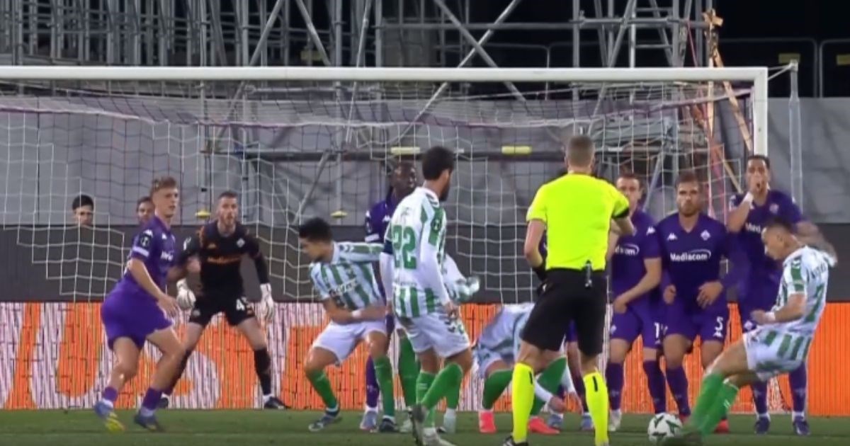 Antony nastavlja briljirati. Pogledajte golčinu iz slobodnjaka