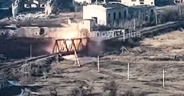VIDEO Ukrajinci dižu u zrak most kod Bahmuta, objavljena je snimka