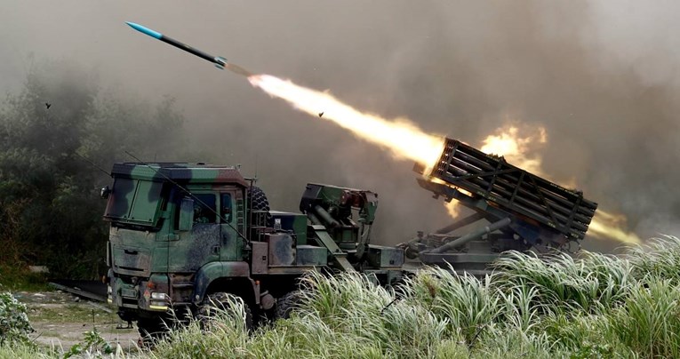 Amerika šalje Ukrajini oružje vrijedno 450 milijuna dolara, tu su i moćni MLRS-ovi