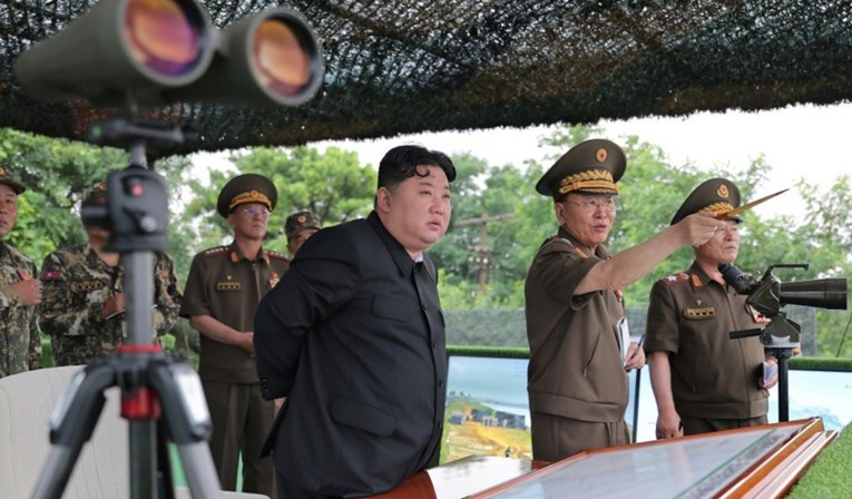 Kim naredio vojsci da se pripremi za pravi rat