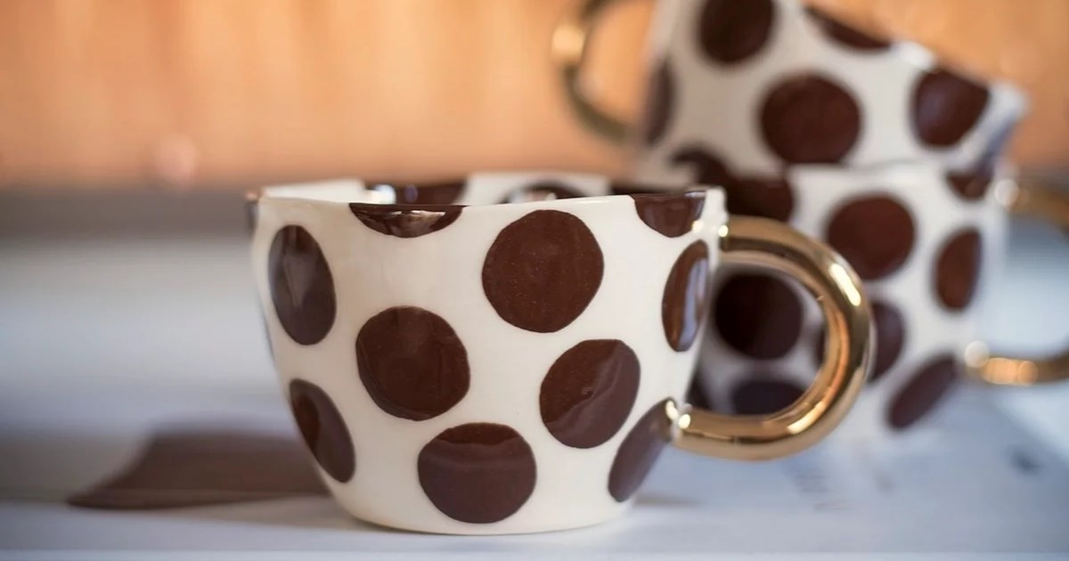 "Pa ja ću poludjeti": Šalice sa smeđim točkicama koje svi žele