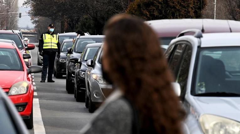 Srbi Makedoncima donirali cjepiva, Makedonci im vraćaju besplatnom cestarinom