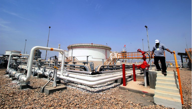 Prosvjednici zatvorili naftno polje u Iraku uz povike: Nema domovine, nema nafte