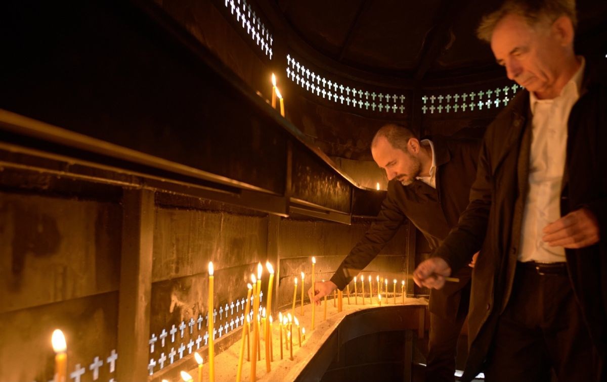 Srpsko narodno vijeće zapalilo svijeće za žrtve Vukovara i Škabrnje