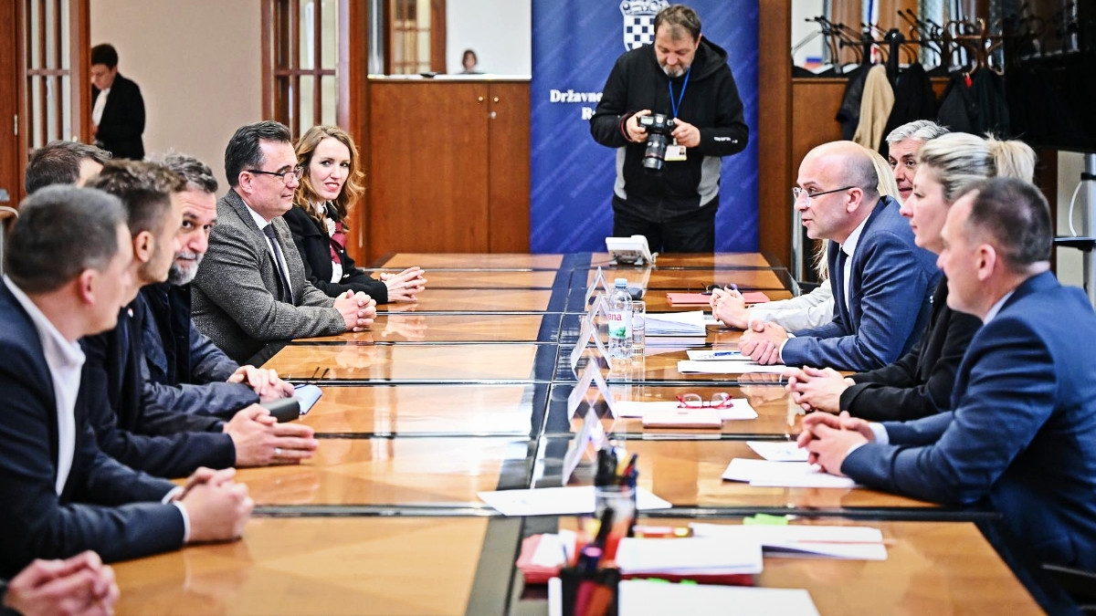 DIP zaprimio 25 lista za EU izbore