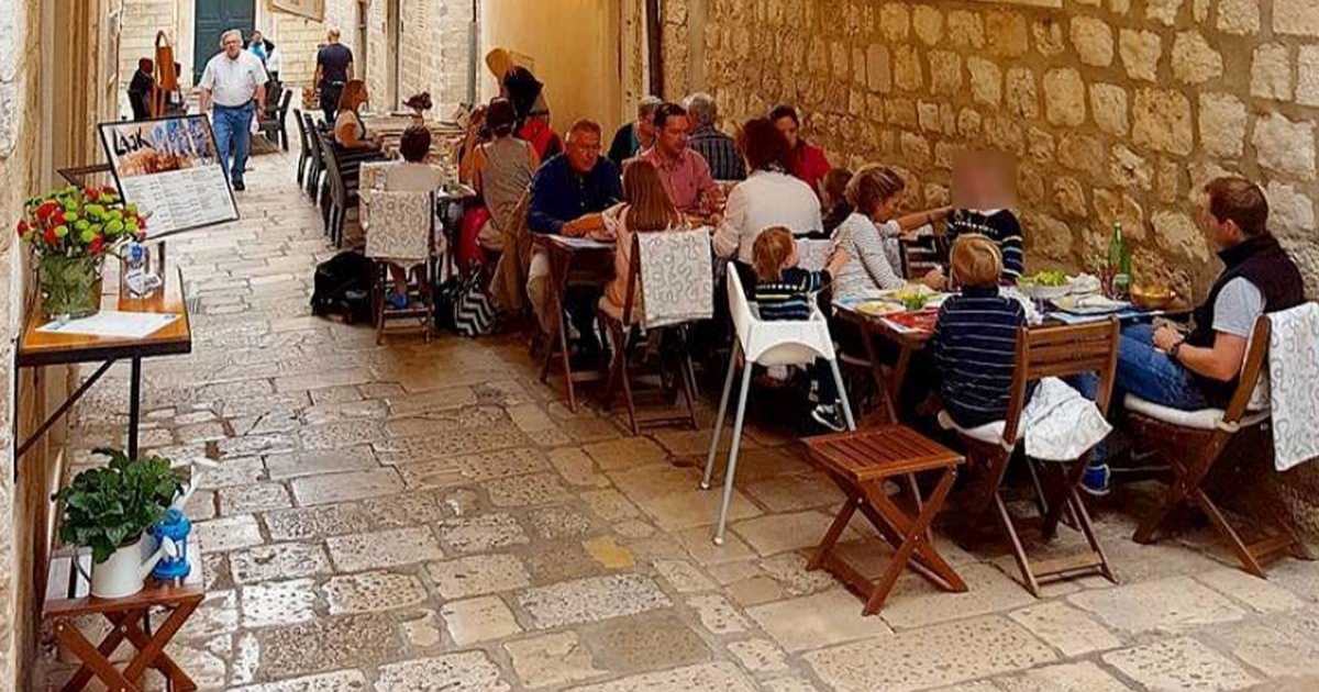 Dubrovačkom restoranu otkazan ugovor o zakupu. Koristio javnu površinu koju ne smije
