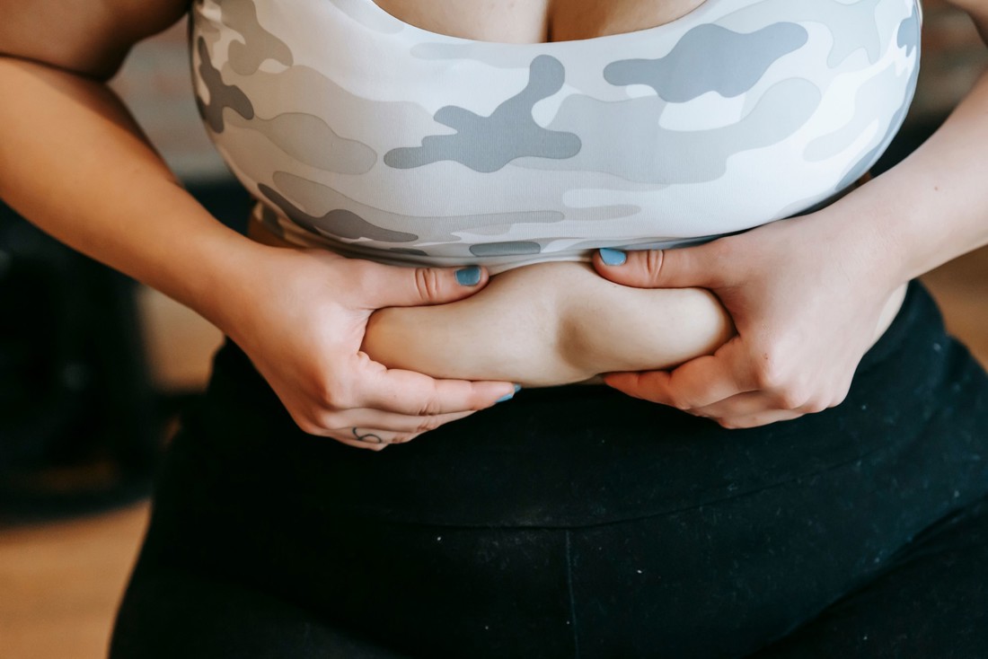 Masne naslage na trbuhu mogu biti povezane s hormonima 
