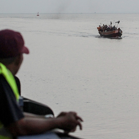 Između Malezije i Tajlanda potonuo brod s 90 migranata, dva broda nestala