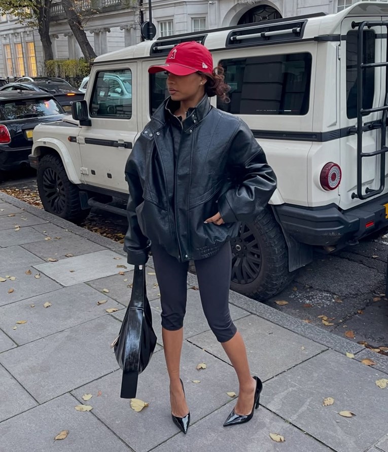 Viralna teorija: Zašto ova 30-godišnjakinja uvijek nosi štikle?