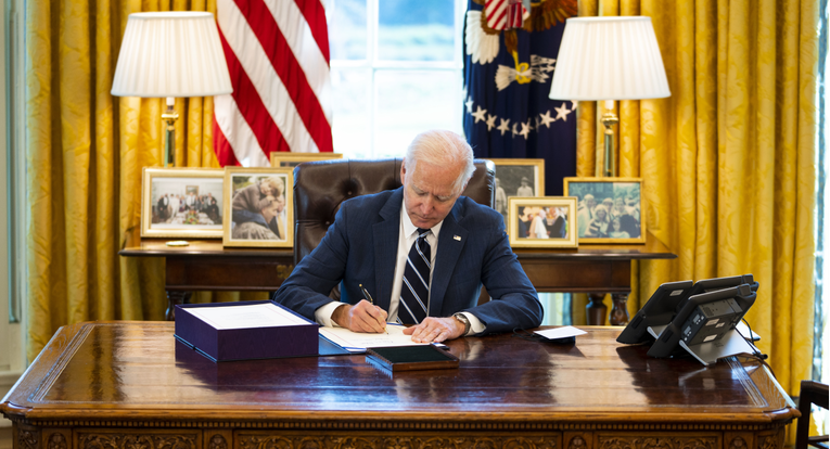Optužen Amerikanac koji je prijetio da će ubiti Bidena, prijeti mu 40 godina zatvora