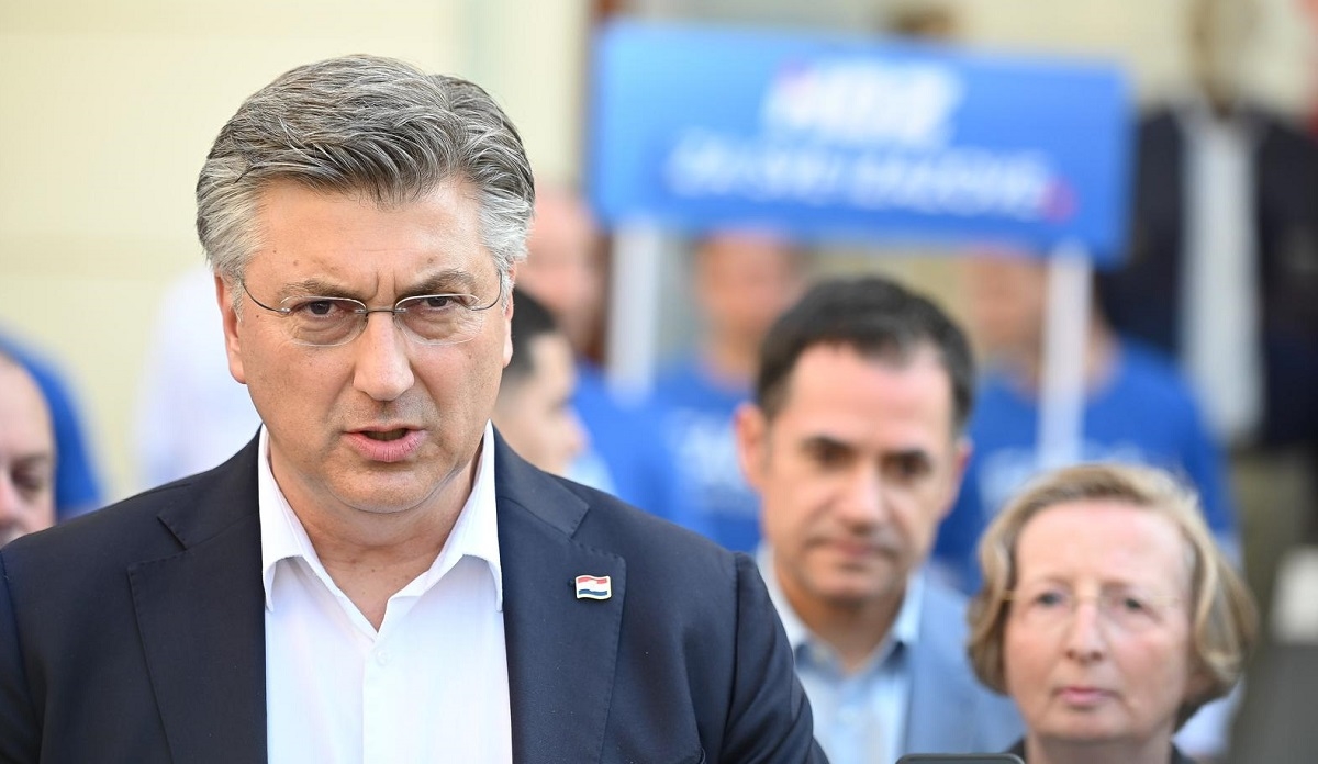 Plenković: Tisuće ljudi mogu nedjelju provesti s obitelji jer trgovine ne rade
