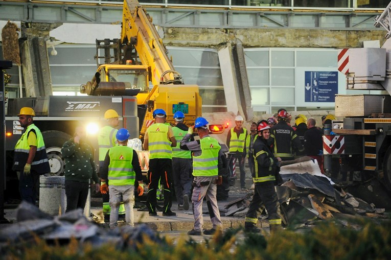 Vještaci: Nadstrešnica koja je ubila 15 ljudi bila je 23 tone teža od projektiranog