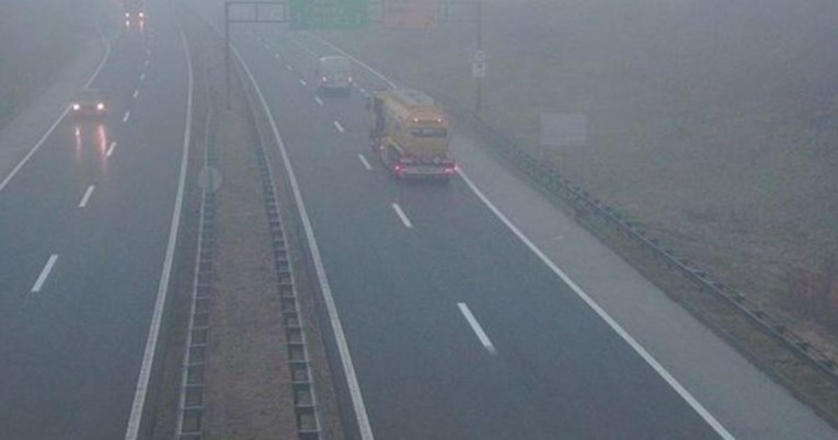 Nesreća na A6 u smjeru Zagreba, vozi se uz ograničenje brzine