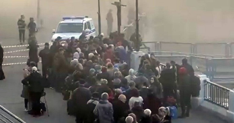 VIDEO Stižu prve snimke masovnog bijega civila iz Hersona