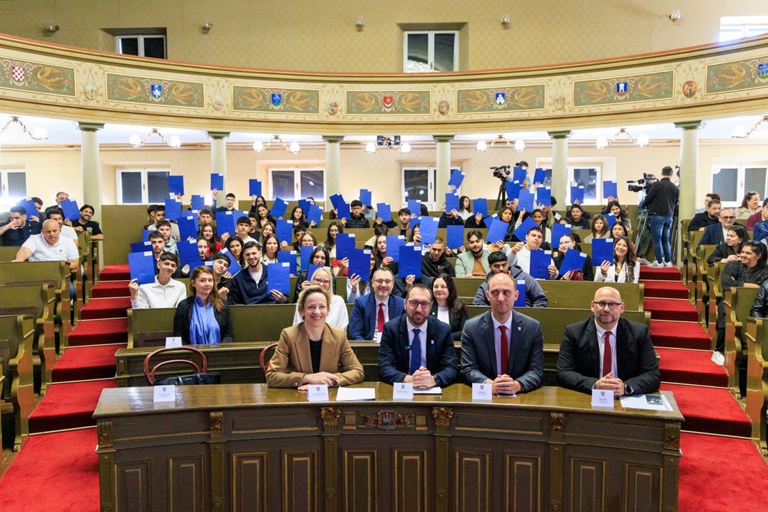 Tomašević: Zagreb ima više stipendista nego što Komiža ima stanovnika