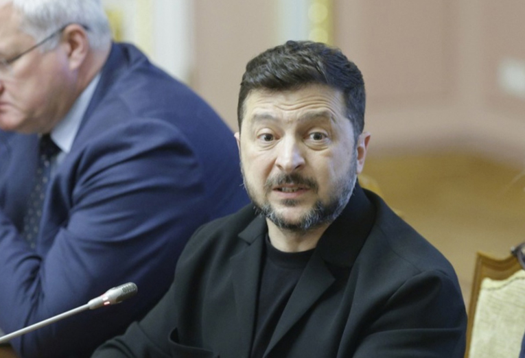 Zelenski: Orden sam danas poslao natrag poljskom predsjedniku