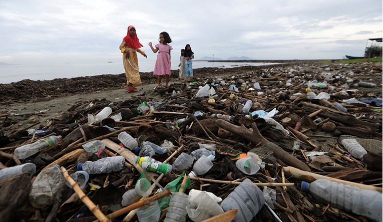 Istraživanje: Većina plastike u morima pluta blizu obale