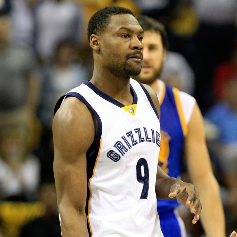 Uhićena bivša košarkaška zvijezda. Ove godine je umirovljen njegov broj 9