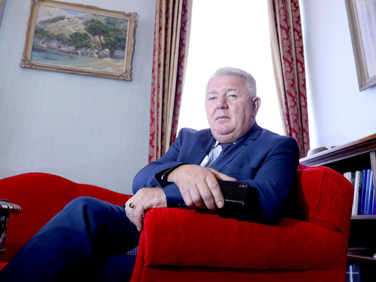 Đakić zarađuje više od Plenkovića, ima brodicu, dva auta... Pogledajte mu imovinsku