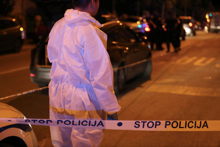 Nožem zarezao ženu, zatim pokušao ubiti muškarca u Splitu. Dobio istražni zatvor