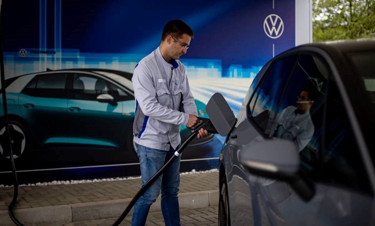 Uskoro kreće carina na prodaju električnih auta. Udruga: EU to hitno mora odgoditi
