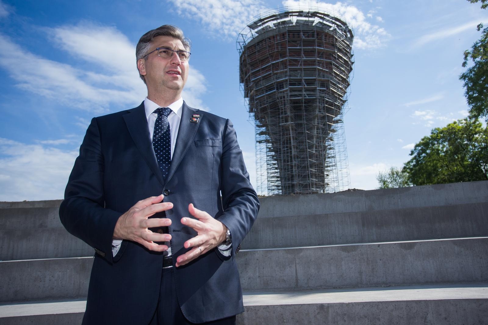 Plenković: Donosimo poseban zakon o Vukovaru, EU ima razumijevanja