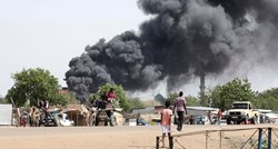 Nastavljaju se sukobi u Sudanu. Sukobljene strane pregovaraju o primirju