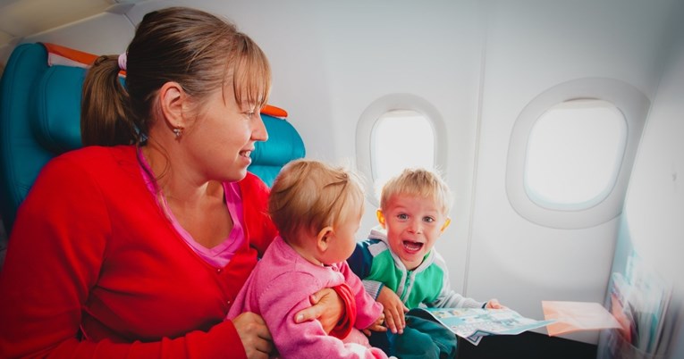 Aviokompanija omogućila putnicima da ne sjede kraj djece, mišljenja su podijeljena