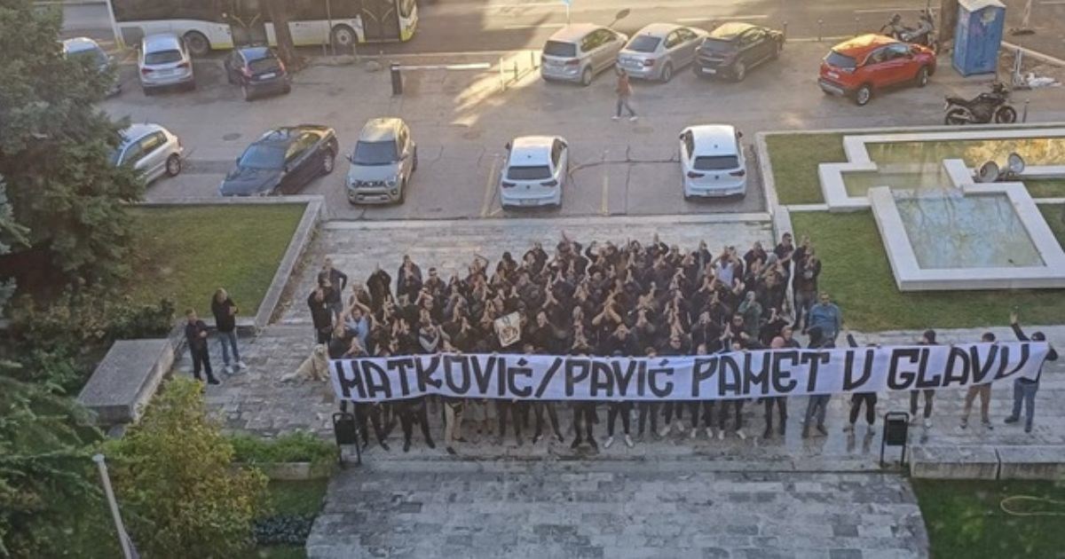 Torcida prosvjeduje pred gradskom upravom: "Ovo je Hajduk"